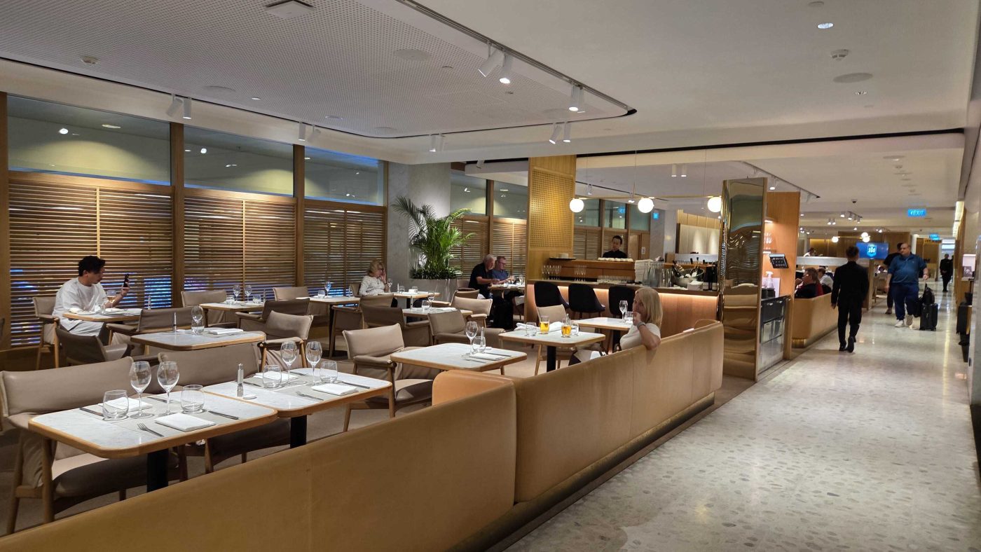 Inside Qantas Singapore lounge