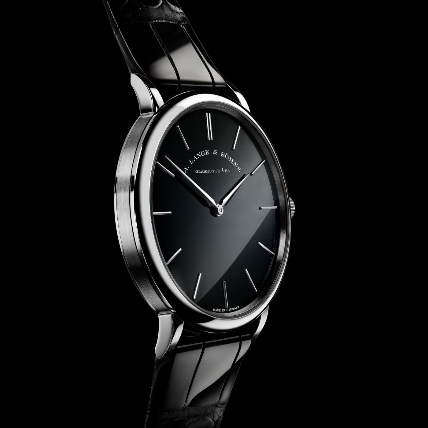 A. Lange & Söhne's 950 platinum SAXONIA THIN