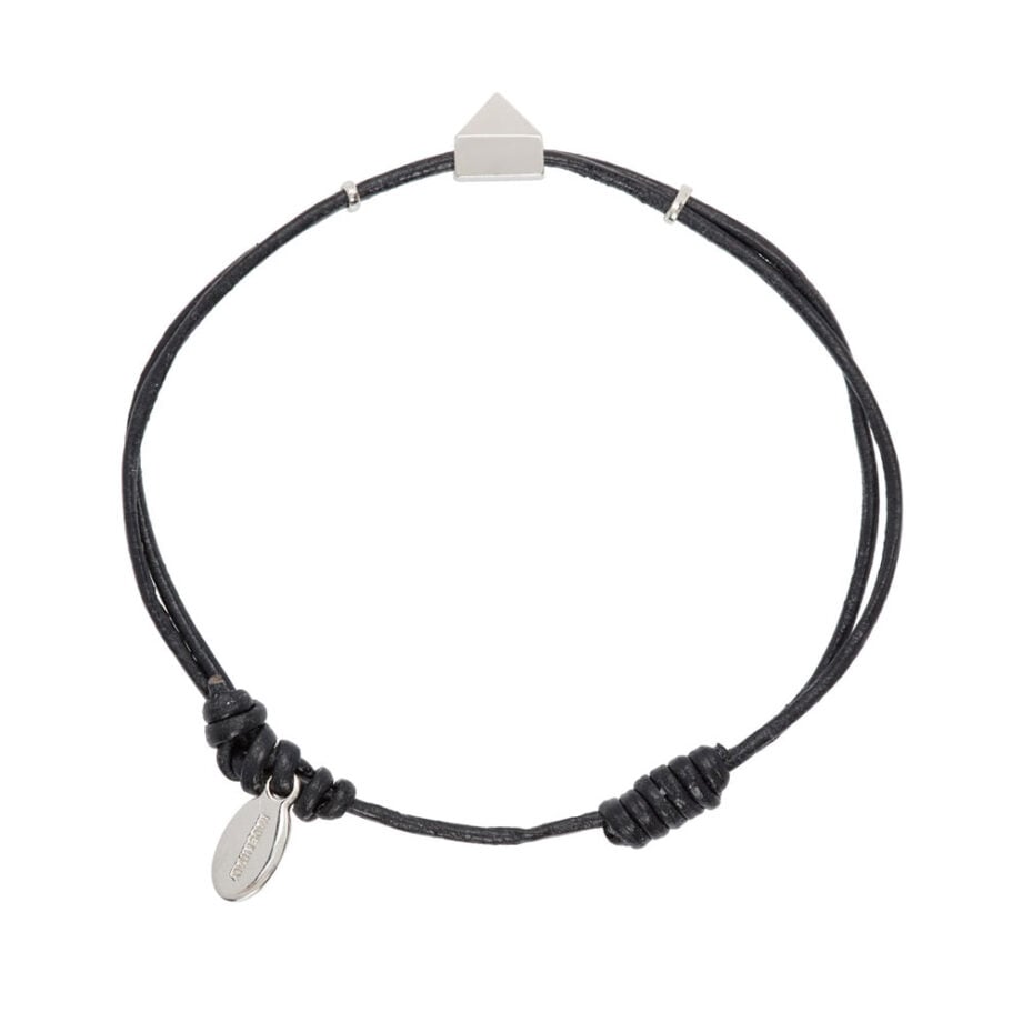 Men's black bracelet: silver tag, geometric clasp.