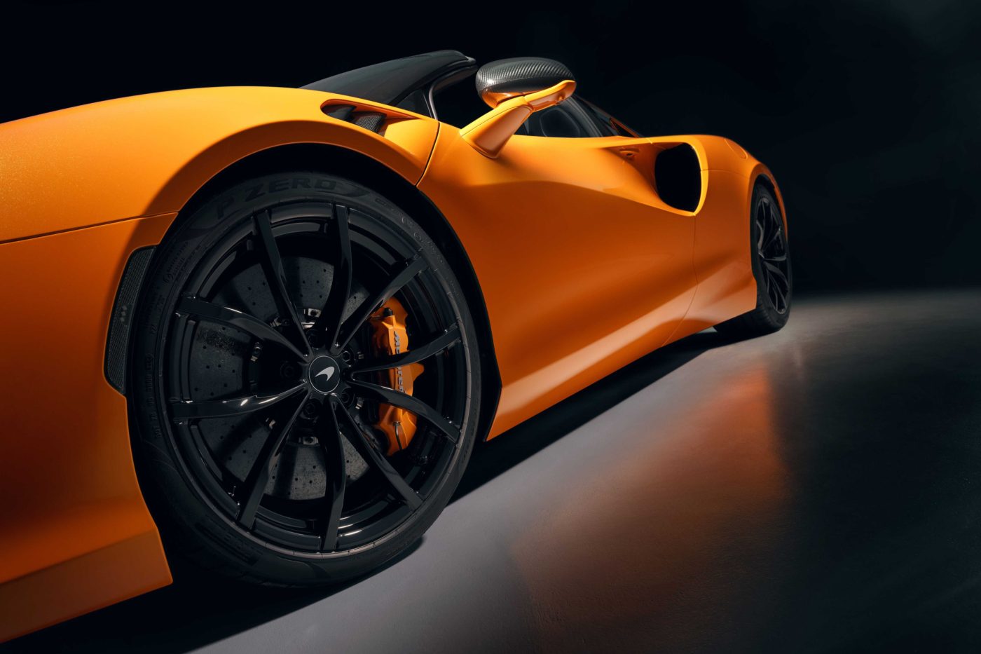 McLaren Artura Spider