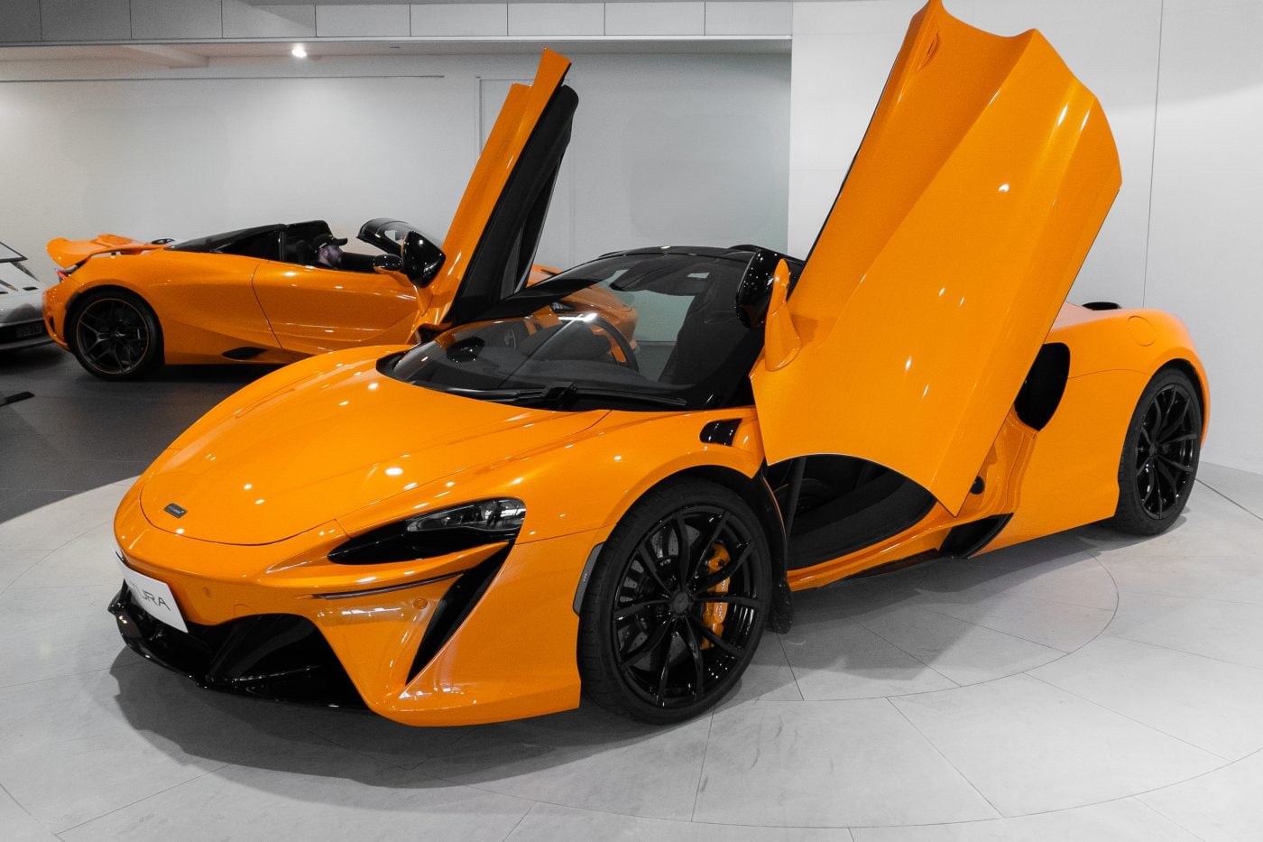 McLaren Artura Spider