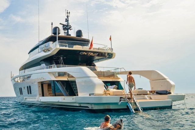 On Time Superyacht