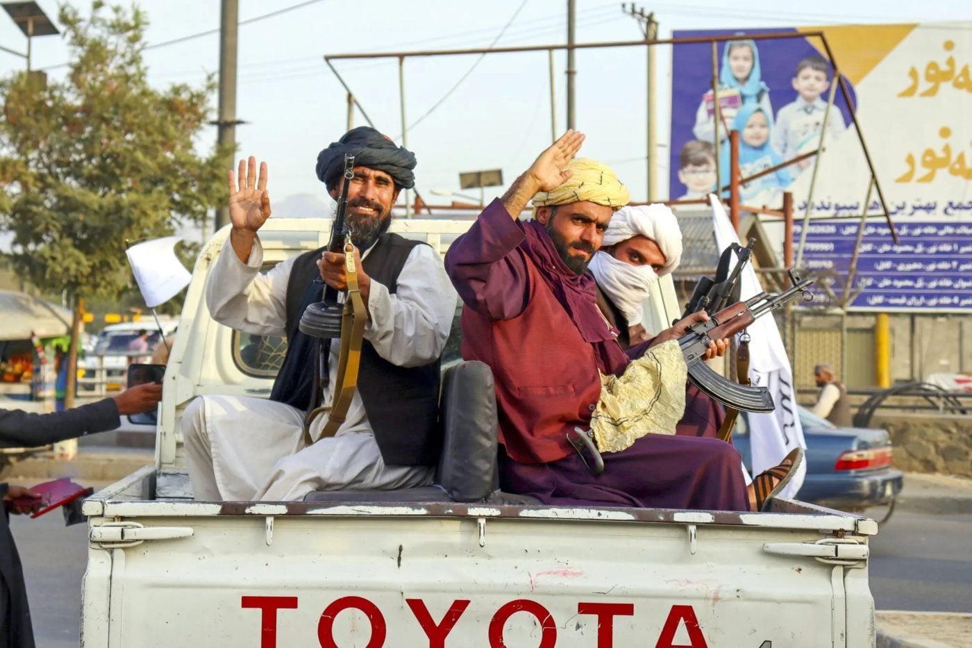 Chadian soldiers prepare their Toyota Hilux Technicals before the Battle of Fada. Image: James Mollison